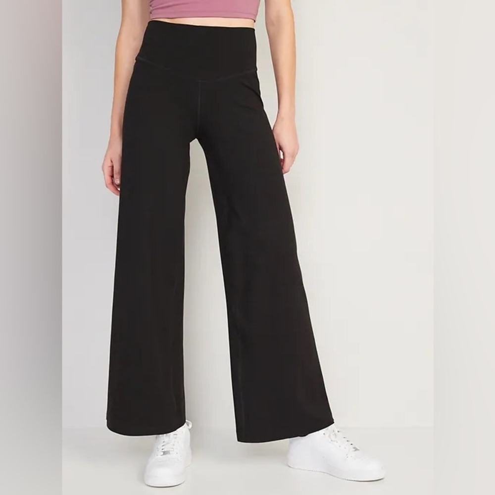 2 / $25 !!! Size Large Old Navy Extra High-Waisted PowerChill Wide-Leg Pants